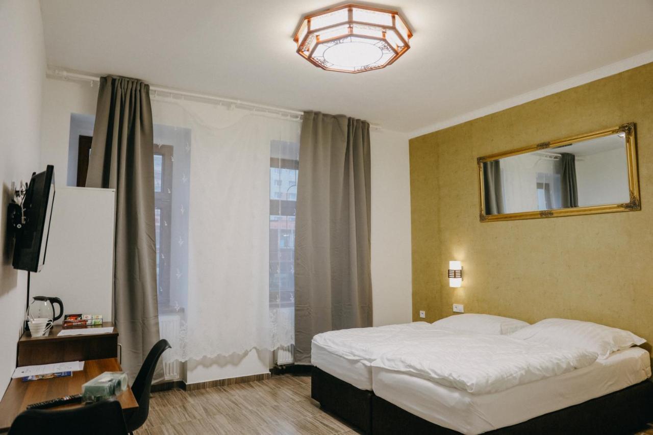 Oasis Teplice Hotel Luaran gambar